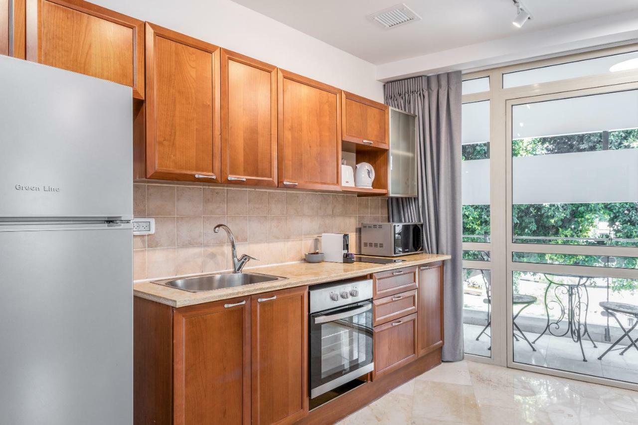 Dizengoff Square Superb 1 Bedroom With Balcony Tel Aviv Luaran gambar